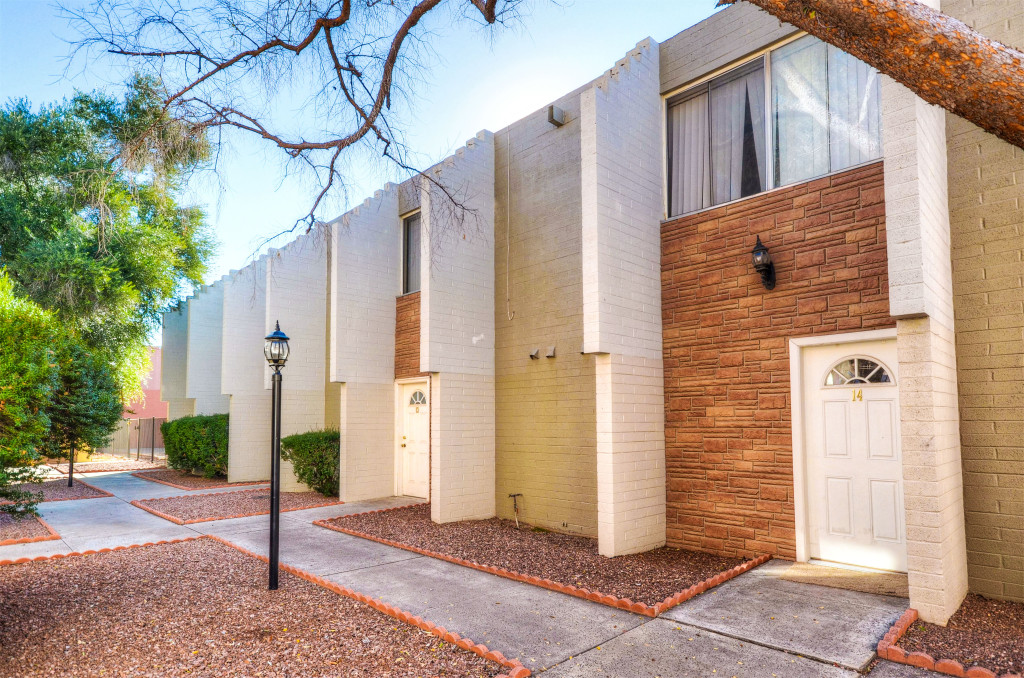 Tuckey Down Estate Condominiums | 1801 West Tuckey Lane, Phoenix, AZ 85015 | 25 (of 31) Units | Completed in 1972 | $1,950,000 | $78,000 Per Unit | $77.46 Per SF